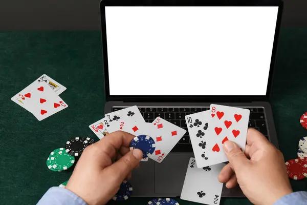 Trang cá độ bóng đá uy tín và tiêu chí an toàn